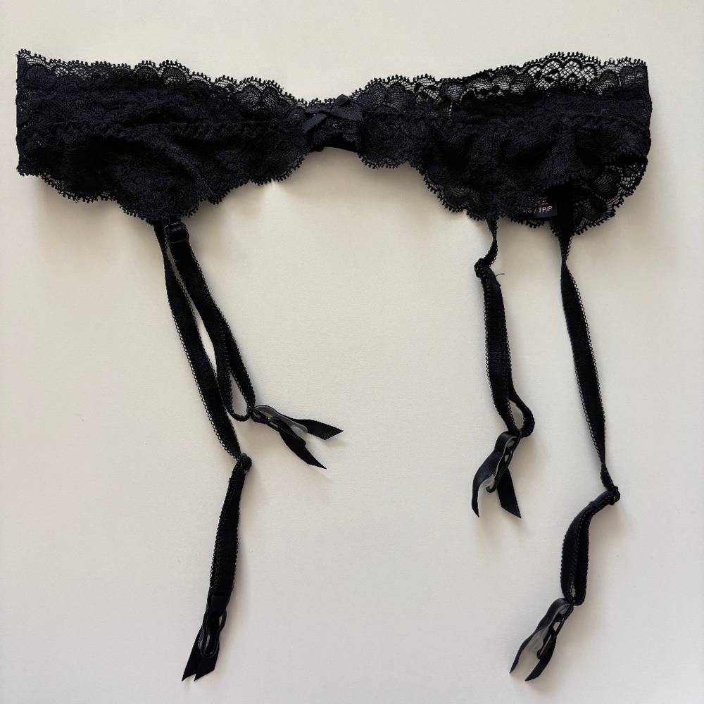 Victoria's Secret Black Chantilly Lace Garter Belt